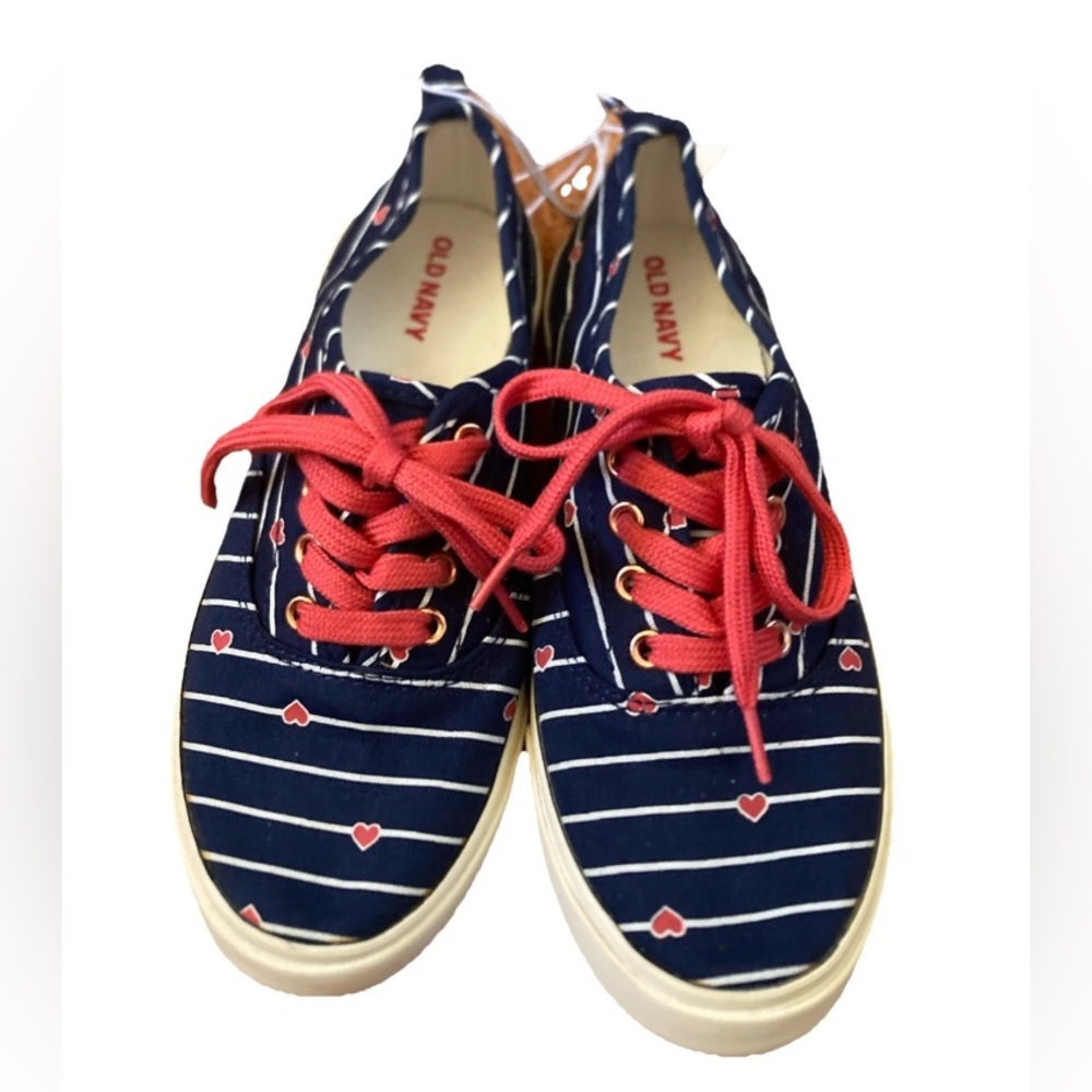 Old Navy Stripe And Hearts Lace Up Shoes Sneakers Kids Size 2